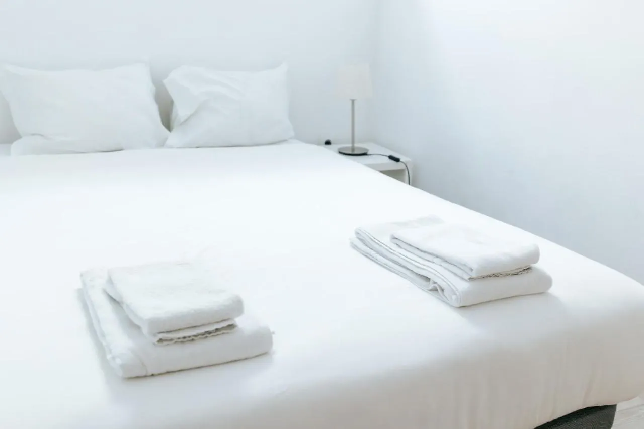 Lisboa - Arroios Central Apartment 0*, ליסבון